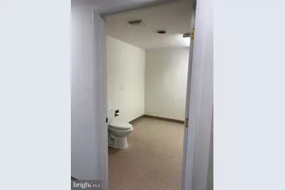 112 E 3rd Avenue #SUITE 114, Ranson, WV 25438 - Photo 17