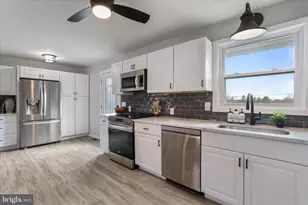 83 Dove Hill Dr, Ranson, WV 25438 - Photo 15