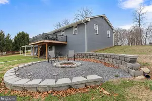 83 Dove Hill Dr, Ranson, WV 25438 - Photo 9