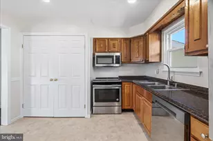 75 Fulton Ave, Charles Town, WV 25414 - Photo 7
