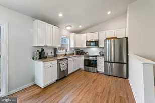 110 Chrissys Cir, Harpers Ferry, WV 25425 - Photo 7