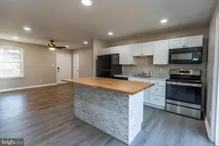 462 Wild Rose Ln, Harpers Ferry, WV 25425 - Photo 9