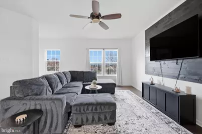 563 Lord Fairfax Street, Charles Town, WV 25414 - Photo 5