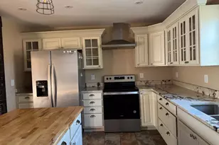 47 South St, Kearneysville, WV 25430 - Photo 9