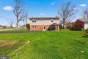 530 Tuscawilla Dr, Charles Town, WV 25414 - Photo 7
