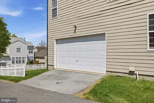 218 Braddock St, Charles Town, WV 25414 - Photo 57