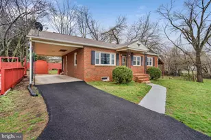 310 N Fairfax Blvd, Ranson, WV 25438 - Photo 1