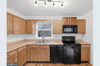 502 E 6th Avenue, Ranson, WV 25438 - Photo 11