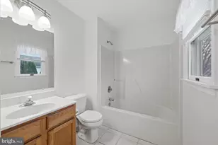 502 E 6th Ave, Ranson, WV 25438 - Photo 19