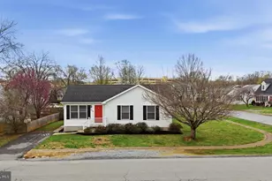 502 E 6th Ave, Ranson, WV 25438 - Photo 1