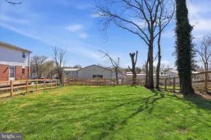 218 E 4th Ave, Ranson, WV 25438 - Photo 21