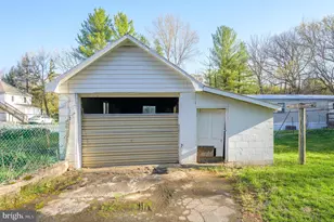 8582 Shepherdstown Pike, Shepherdstown, WV 25443 - Photo 11