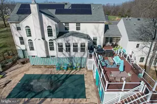 140 Parliament Way, Charles Town, WV 25414 - Photo 9