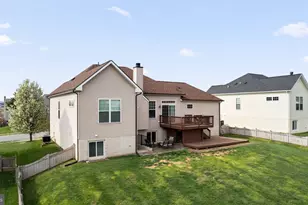91 Burberry Ln, Charles Town, WV 25414 - Photo 5