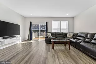 159 Presidents Pointe Ave, Ranson, WV 25438 - Photo 17