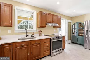 1758 Earle Rd, Charles Town, WV 25414 - Photo 17