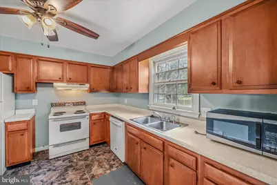 410 S Seminary Street, Charles Town, WV 25414 - Photo 11