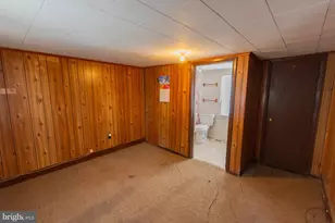 404 S Charles St, Charles Town, WV 25414 - Photo 17