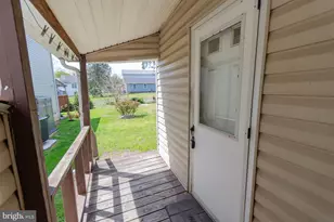 404 S Charles St, Charles Town, WV 25414 - Photo 39