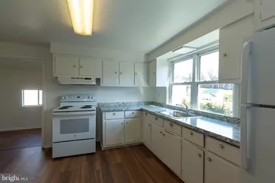 413 S Lawrence Street, Charles Town, WV 25414 - Photo 7