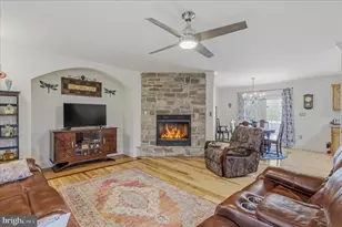457 Rolling Ln, Harpers Ferry, WV 25425 - Photo 9
