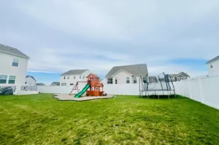 37 Feldberg Dr, Charles Town, WV 25414 - Photo 7