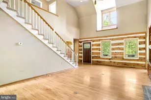127 Cool Glen Cir, Harpers Ferry, WV 25425 - Photo 3
