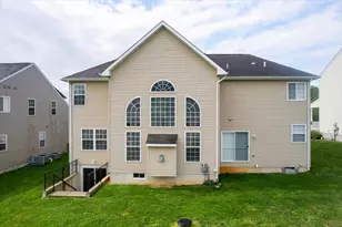 27 Sparkling Brook Rd, Ranson, WV 25438 - Photo 3