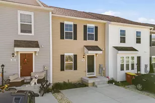 24 Orch Grn Dr, Charles Town, WV 25414 - Photo 3