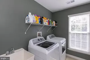 334 Calmes St, Charles Town, WV 25414 - Photo 59