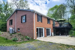 286 Falling Spring Rd, Shepherdstown, WV 25443 - Photo 5