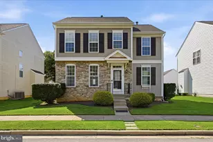 58 Bullskin St, Charles Town, WV 25414 - Photo 1