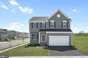 8 Freeman St, Ranson, WV 25438 - Photo 3