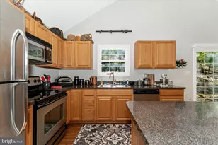 180 Mountain Dew Ct, Harpers Ferry, WV 25425 - Photo 15