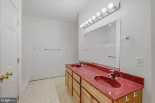 309 Brookline Dr, Charles Town, WV 25414 - Photo 17