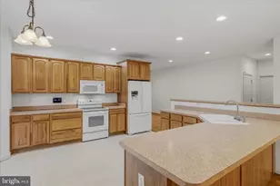 309 Brookline Dr, Charles Town, WV 25414 - Photo 7