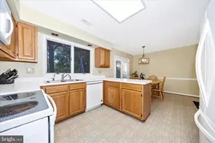 91 Prides Crossing, Shenandoah Junction, WV 25442 - Photo 17