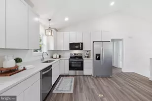 580 Dogwood Trail, Harpers Ferry, WV 25425 - Photo 5