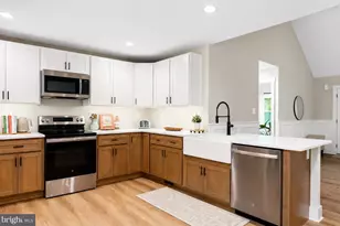 900 Bunny Ln, Harpers Ferry, WV 25425 - Photo 9