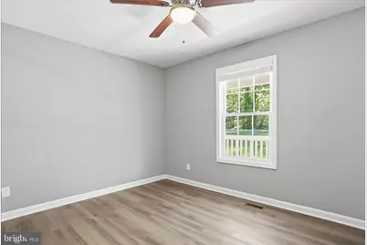 153 Chrissys Circle, Harpers Ferry, WV 25425 - Photo 17