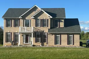 250 Paulas Cir, Kearneysville, WV 25430 - Photo 1