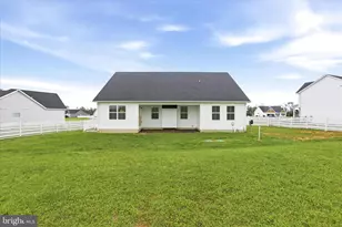 202 Naples Wy, Charles Town, WV 25414 - Photo 5