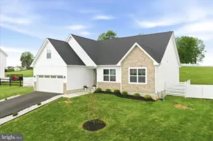 202 Naples Wy, Charles Town, WV 25414 - Photo 1