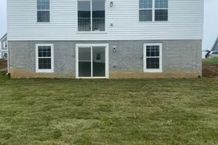 447 Buckeye Dr, Shenandoah Junction, WV 25442 - Photo 3