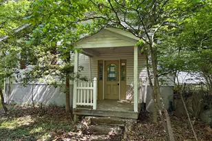 751 Johnnycake Ln, Harpers Ferry, WV 25425 - Photo 1