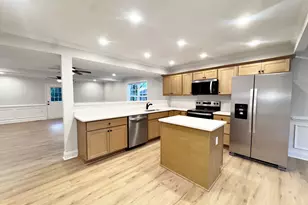 412 S Lawrence St, Charles Town, WV 25414 - Photo 9