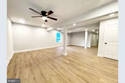 412 S Lawrence Street, Charles Town, WV 25414 - Photo 5