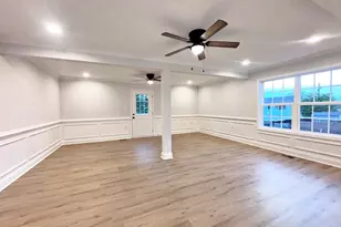 412 S Lawrence St, Charles Town, WV 25414 - Photo 15