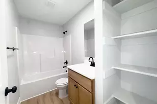 412 S Lawrence St, Charles Town, WV 25414 - Photo 23