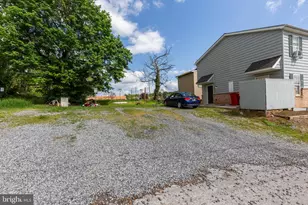 218 S West St, Charles Town, WV 25414 - Photo 33